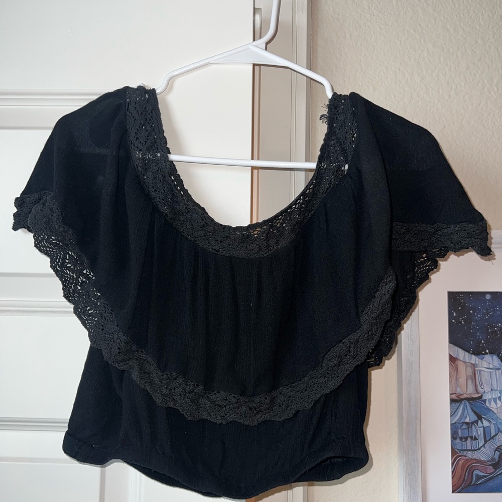 Black off the shoulder crop crochet top
